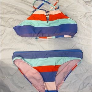 Raisins girl’s bikini